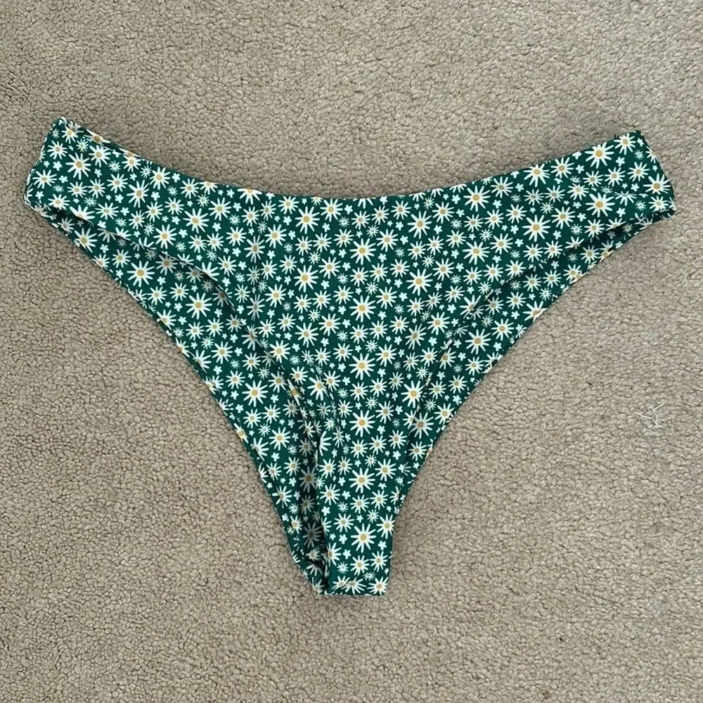 SHEIN green Daisy bikini bottoms small